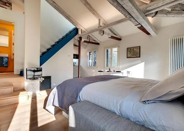 Skyline View M0270428215 * Venecia