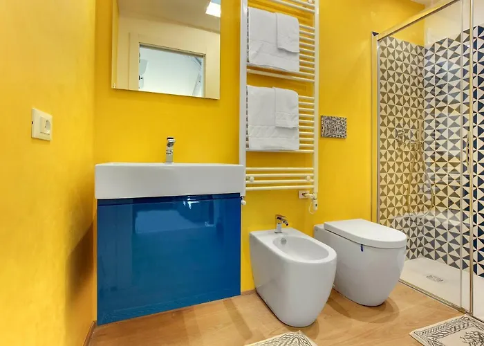 Skyline View M0270428215 *