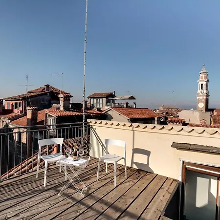 Apartment Skyline View M0270428215